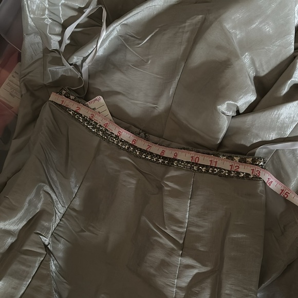 Mori Lee Paparazzi 99059 silver size 6 - Picture 7 of 8